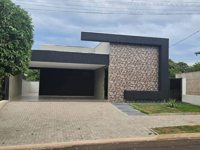 #CA0003 - Casa para Venda em Piratininga - SP - 1