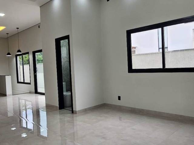 Casa para Venda em Piratininga - 5