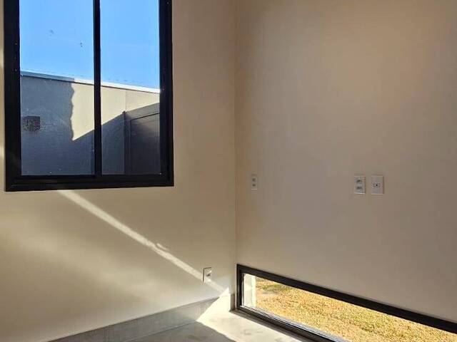 Casa para Venda em Piratininga - 4